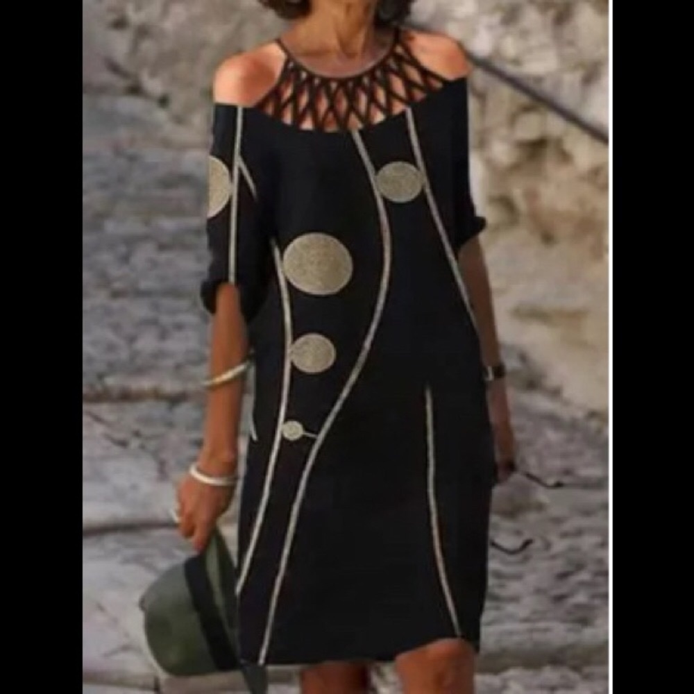 Airydress Tunic Shift Dress NWOT  Open Weave  Neckline Geometric Print